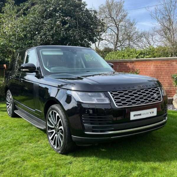 2019 Land Rover Range Rover Vogue SDV6 3.0. www.stonehouse7.com